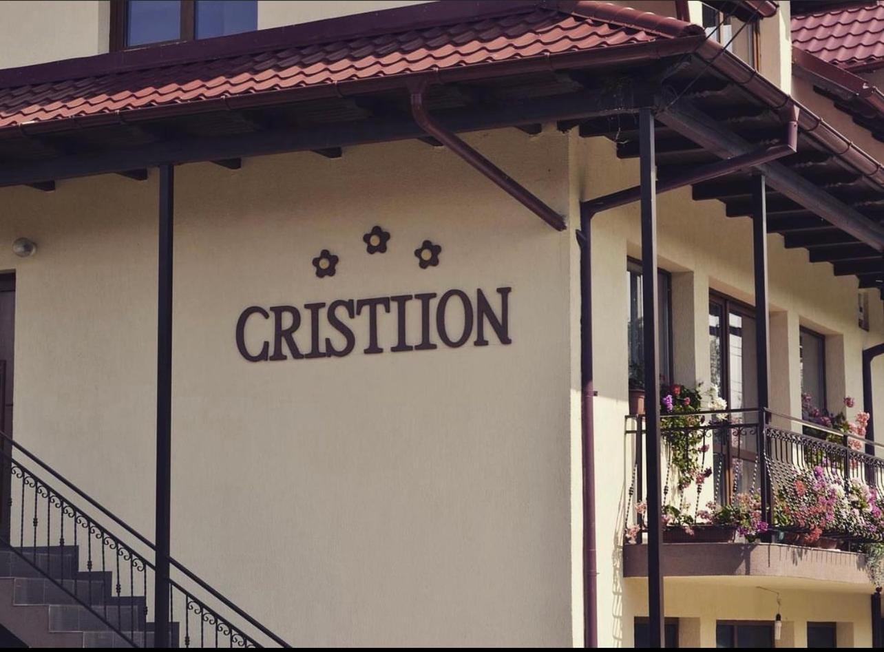 Pensiunea Cristiion Hotel Matau Exterior foto